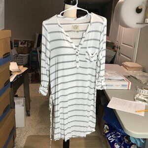 Women's White/Grey Chasor 3/4 sleeve t shirt dress Size S